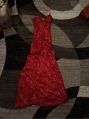 priya formal iridescent sequin scroll dress Windsor Priya Formal Iridescent Sequin Scroll Dress
